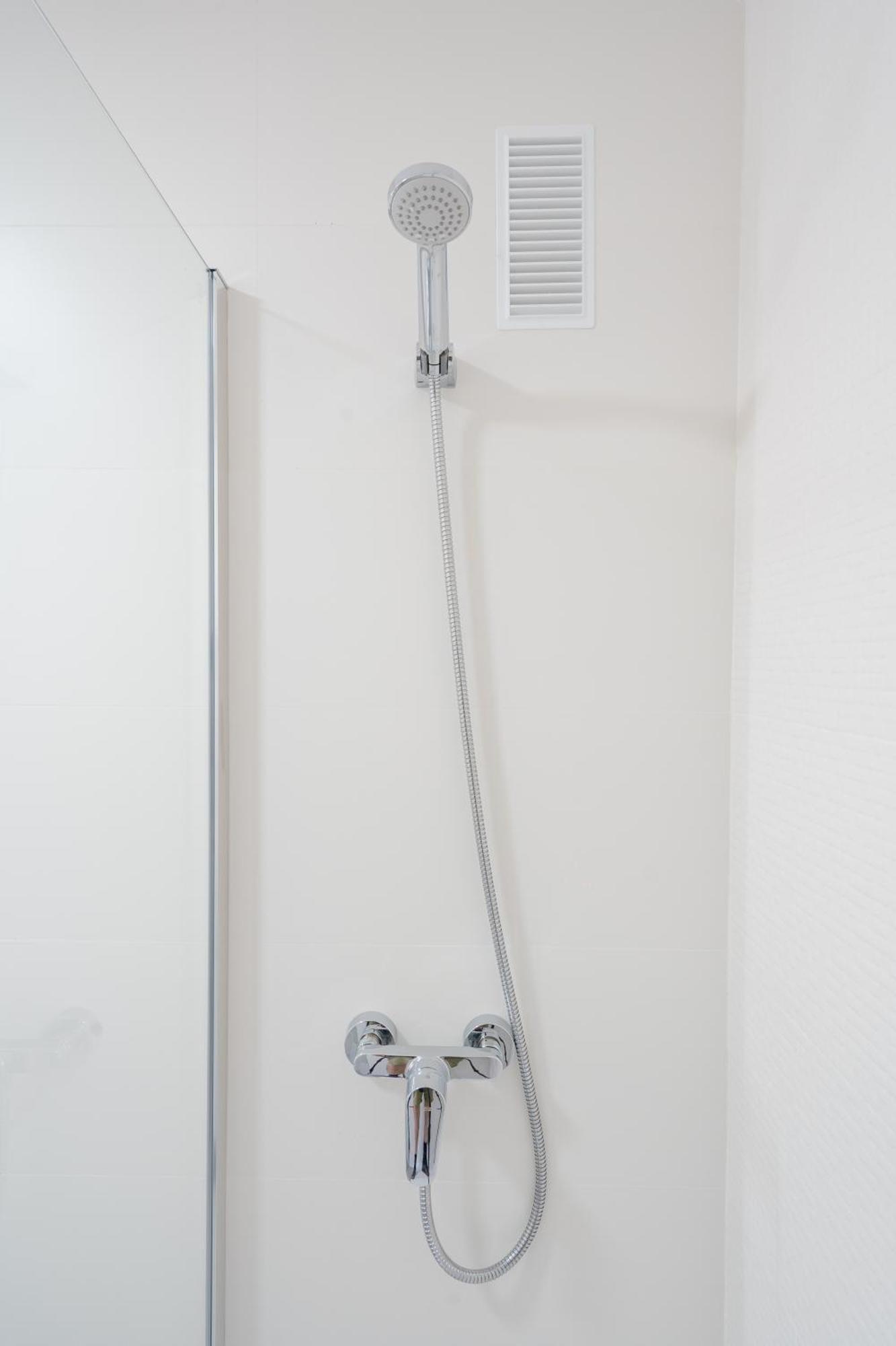 אלבאסטה Apartamento Karnak En Zona Hospital - Universidad מראה חיצוני תמונה